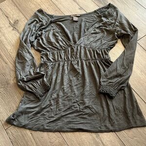 Sarah Johnson Women’s Shirt Size M